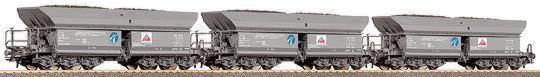 Set of 3 Hopper cars "VOEST"<br /><a href='images/pictures/Roco/45964.jpg' target='_blank'>Full size image</a>